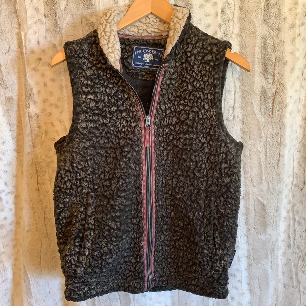 Unisex Live Oak Sherpa Vest